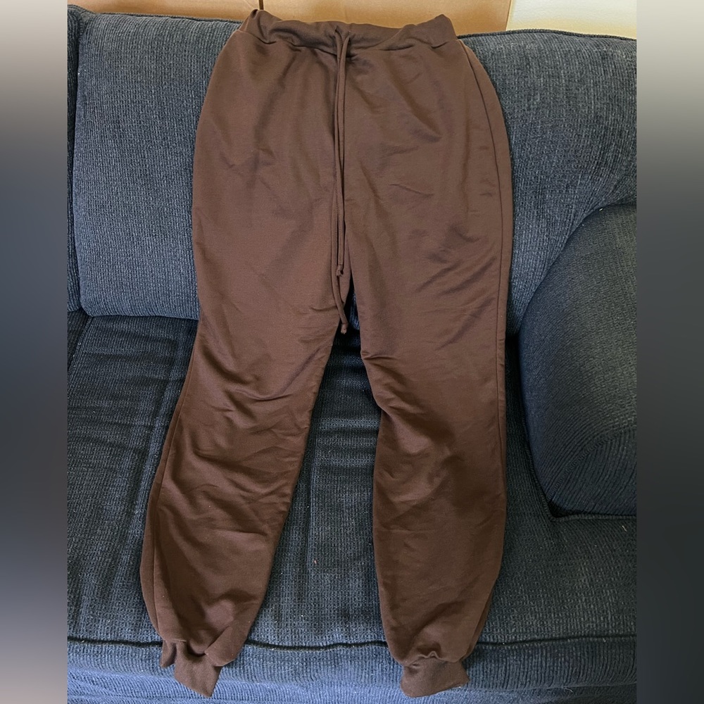 Brown lounge wear